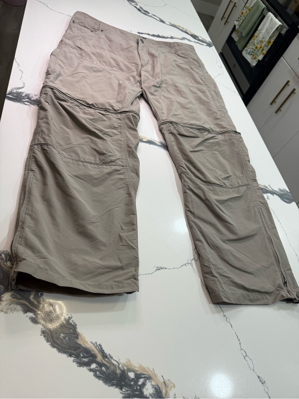 KUHL Liberator Convertible Pants Men’s 40x30 Stealth Zip Off Hiking Gray/Khaki